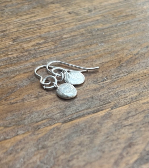 Costal collection - Dainty pebble earrings in recycled silver.